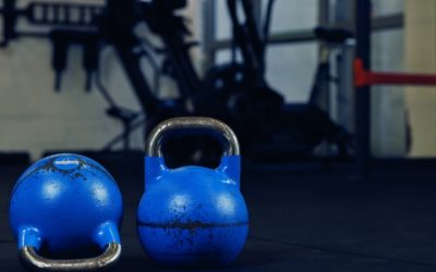 8 Best Kettlebell Routines: How to Pick the Right Bell Weight