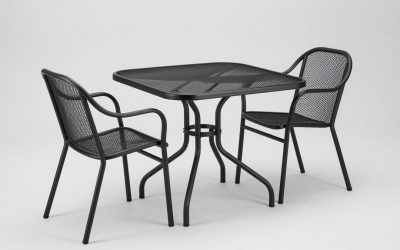 Metal Mesh Patio Table and Chairs: Steel vs Aluminum, Sizes and What Wears First