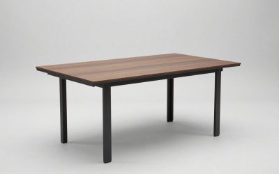 Outdoor Dining Tables with Umbrella Holes: Sizes, Pole Diameters and Stability